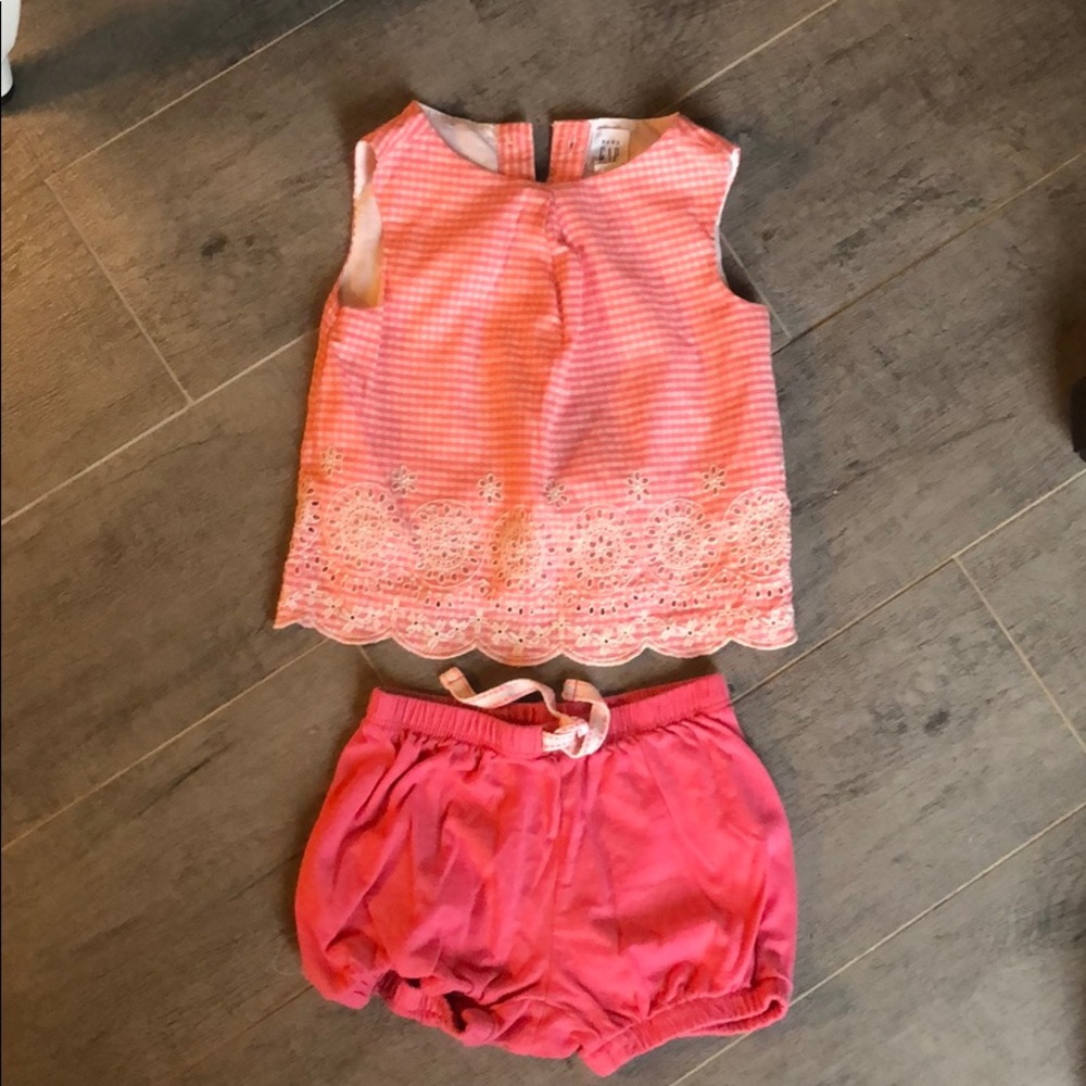Bright pink gap outfit
